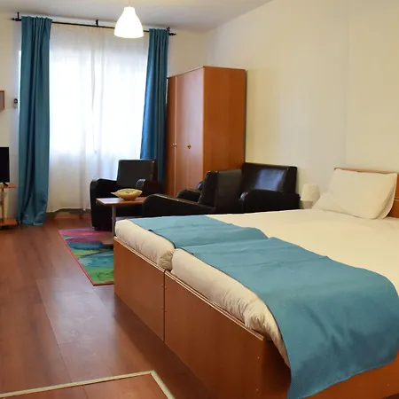 West Gate Apartament Bucureşti