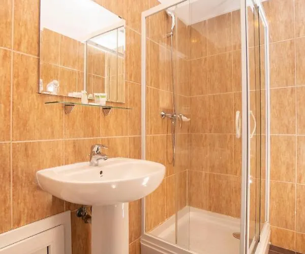 West Gate Apartament Bucureşti